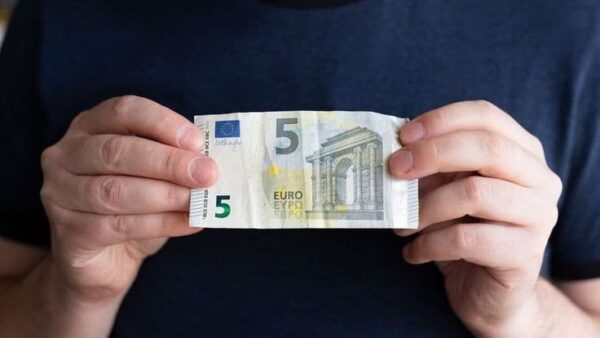 Gefälschte 5-Euro-Scheine